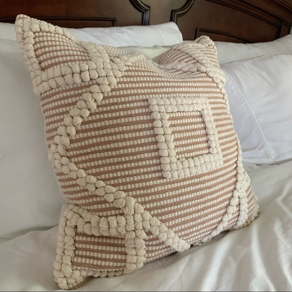 Geo Print Throw Pillow